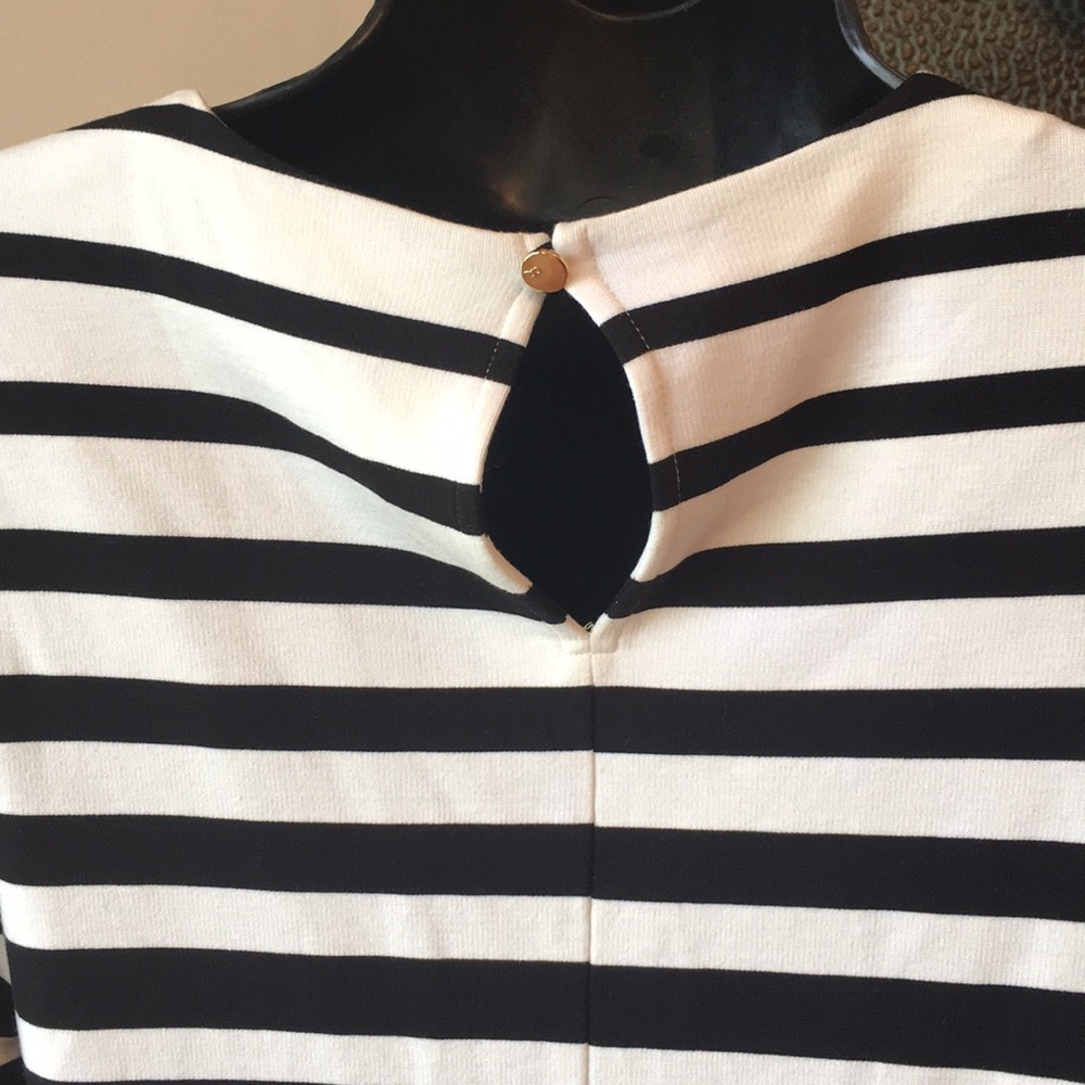 Black/White Knit quarter length sleeves - Picture 7 of 8